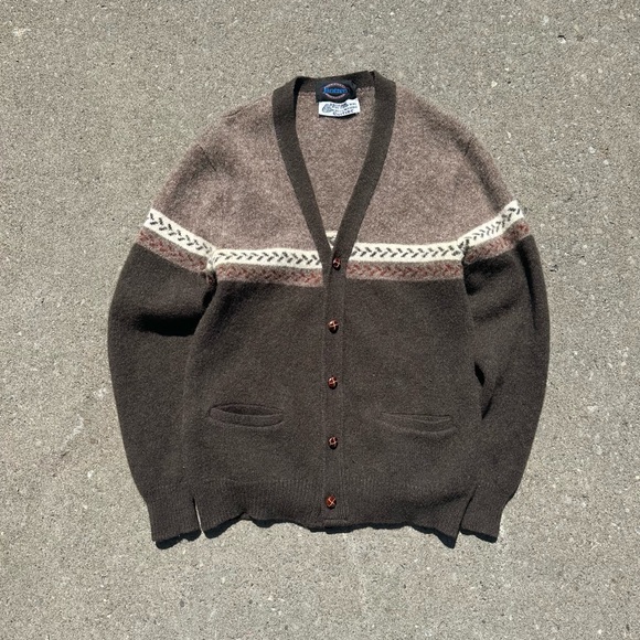 Vintage 90s Jantzen 100% wool cardigan - Picture 3 of 10